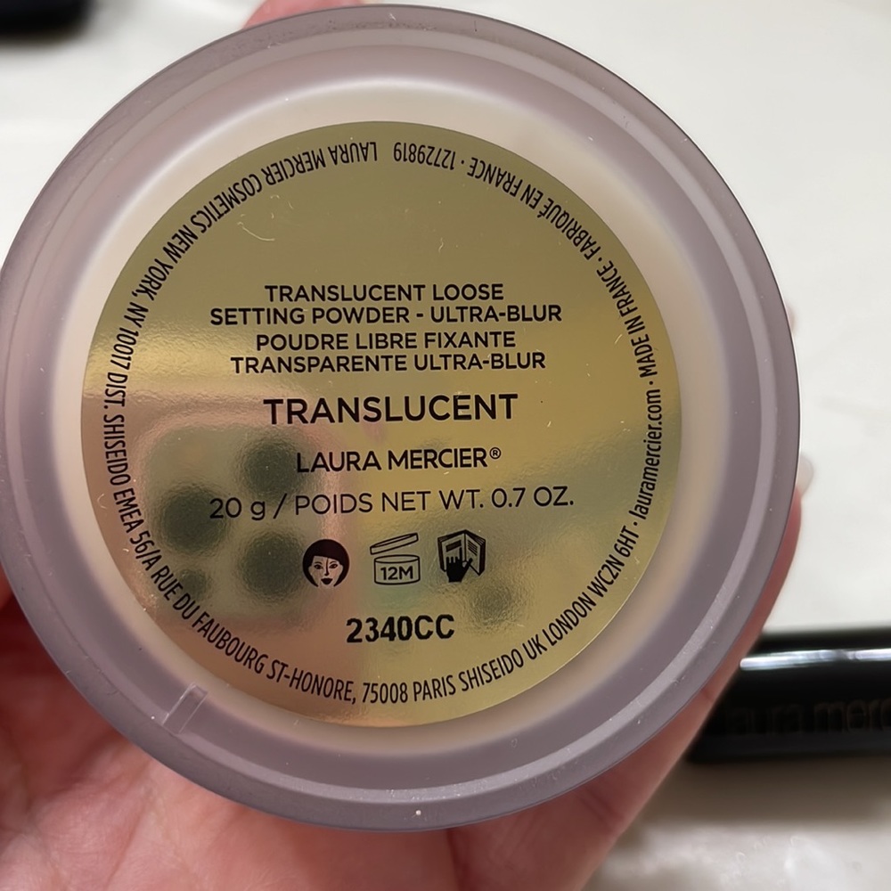 Laura Mercier, translucent powder - Picture 4 of 4